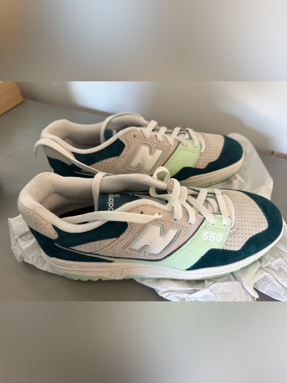 New Balance Mens 550 Sneakers in Teal, Mint & Beige